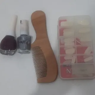 ناخن لاک