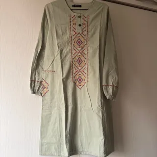پیراهن تنپوش گلدوزی