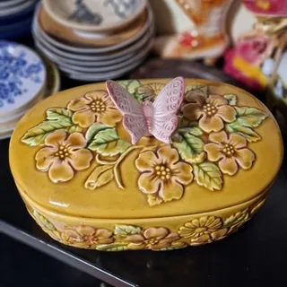شکلاتخوری طرح پروانه