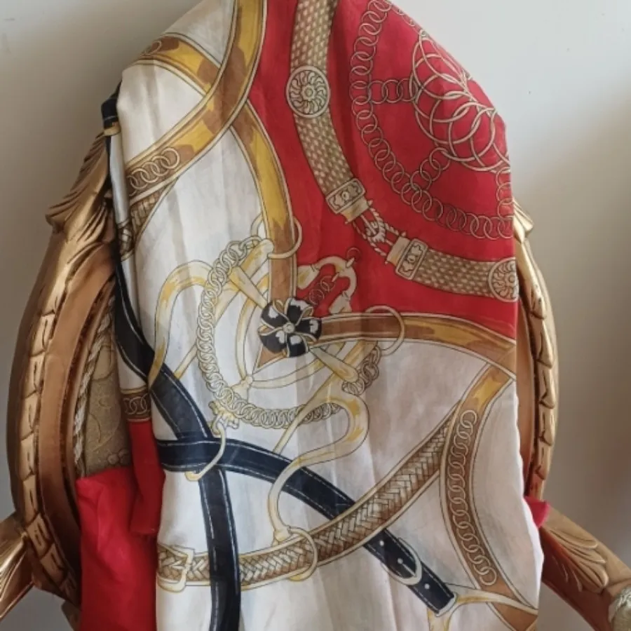 روسری بزرگ