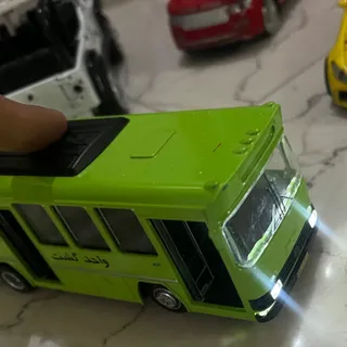 اتوبوس فلزی