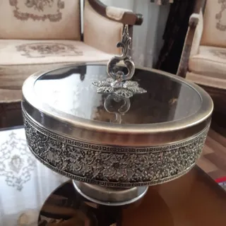 ظرف پایه دار خارجی