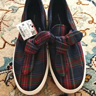 کفش زارا چهارخونه