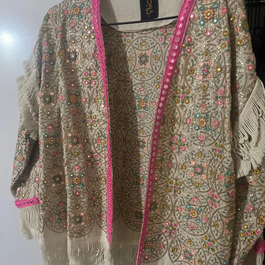 مانتو مزونی سوزن دوزی