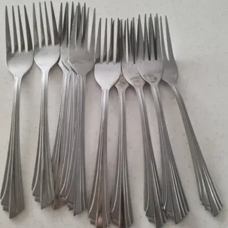 چنگال غذاخوری