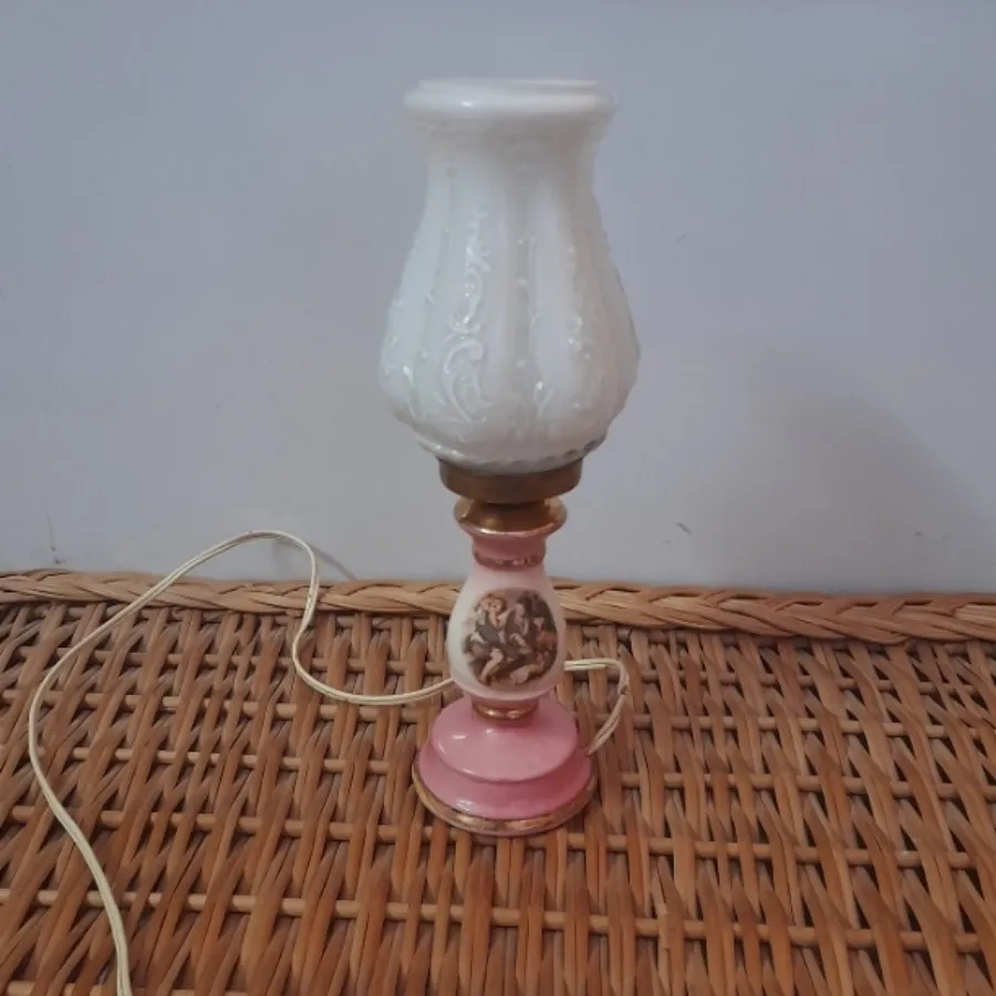 چراغ خواب قدیمی
