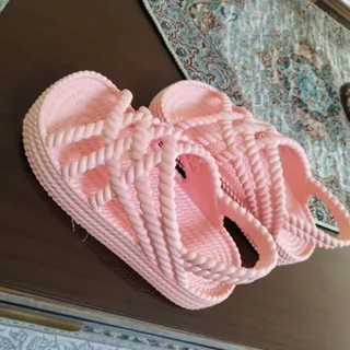 دمپایی ساحلی