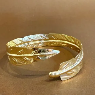 بازوبند برگ