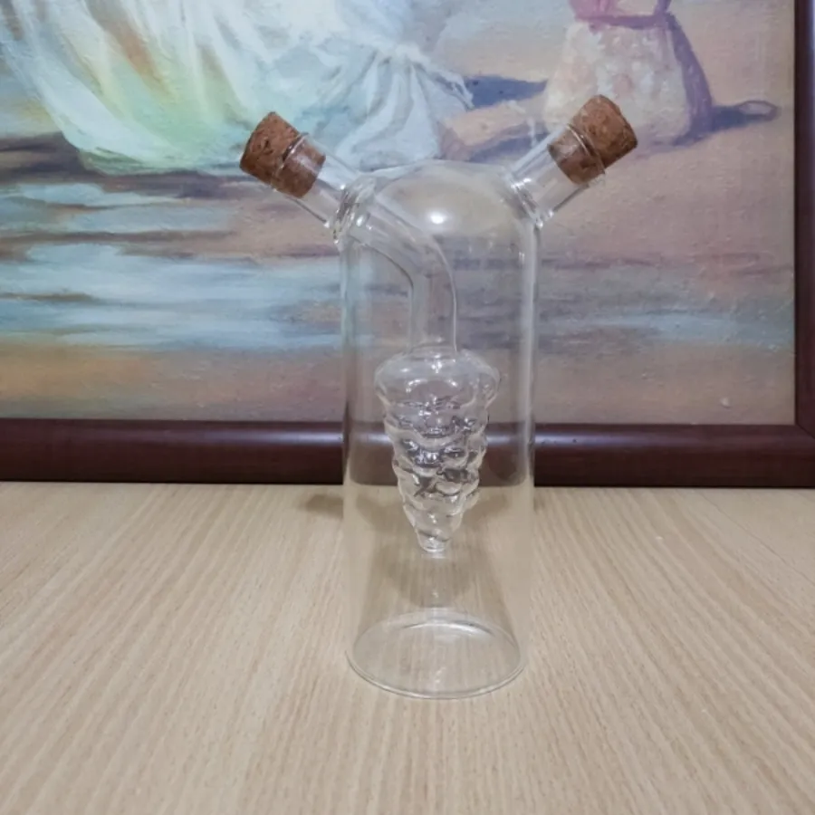 بطری روغن زیتون .آب لیمو