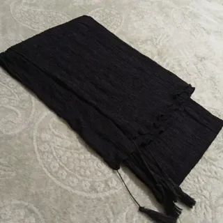 شال مشکی پفکی