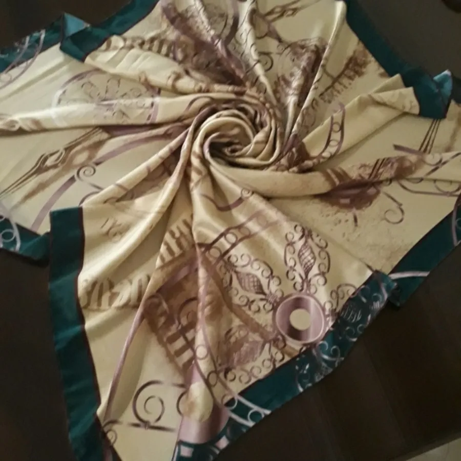 روسری ساتن ترک