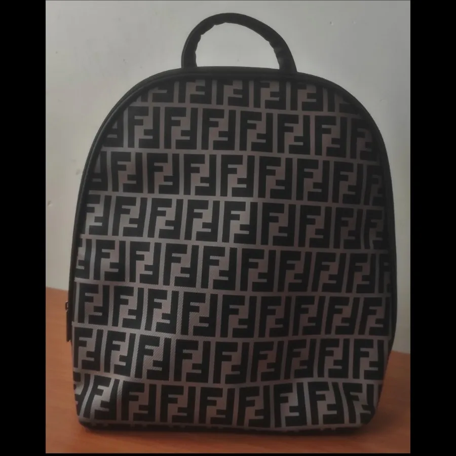 کوله چرمی