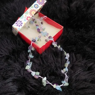 گردنبند سنگ طبیعی