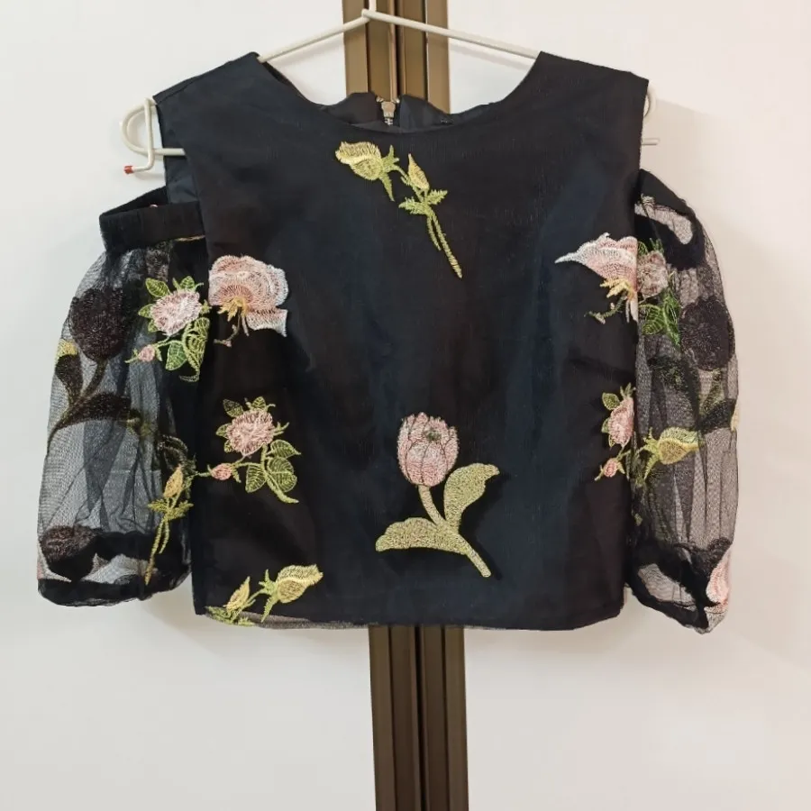 شومیز گلدوزی