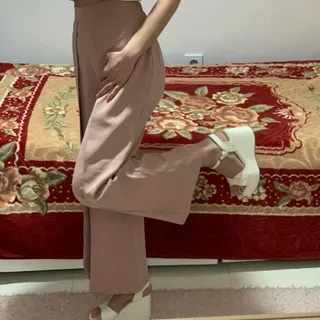 شلوار زنانه