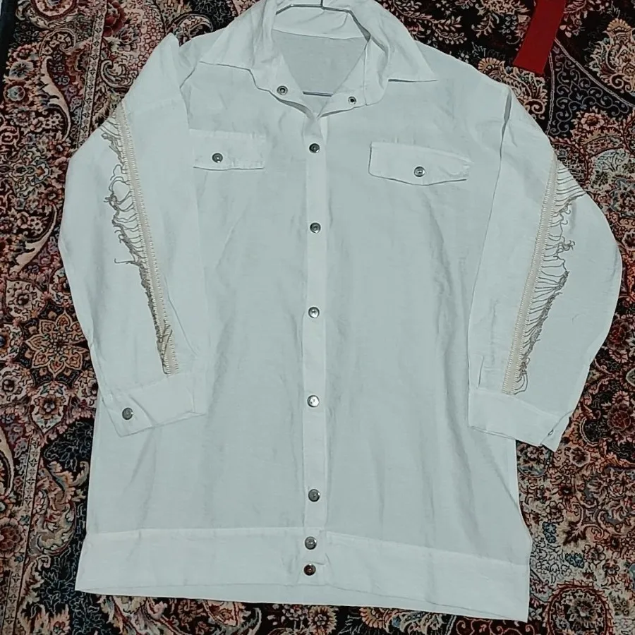 مانتو سفید دکمه دار