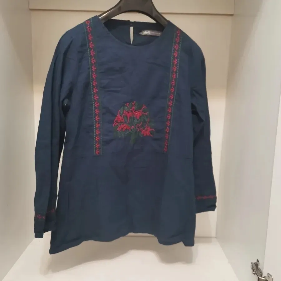 شومیز نخ سرمه ای  مانتو