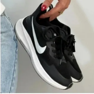 کفش NIKE