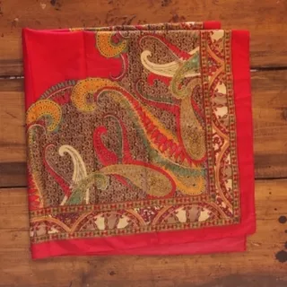 روسری ساتن