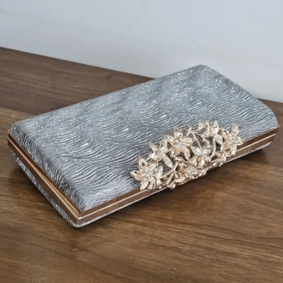 کیف کلاچ مجلسی نقره ای