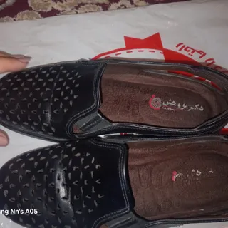 کفش طبی دکتر پژوهش