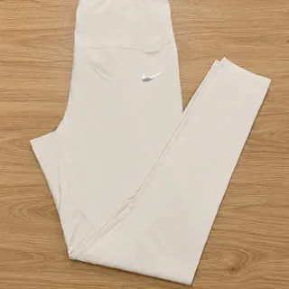 لگ ورزشی Nike