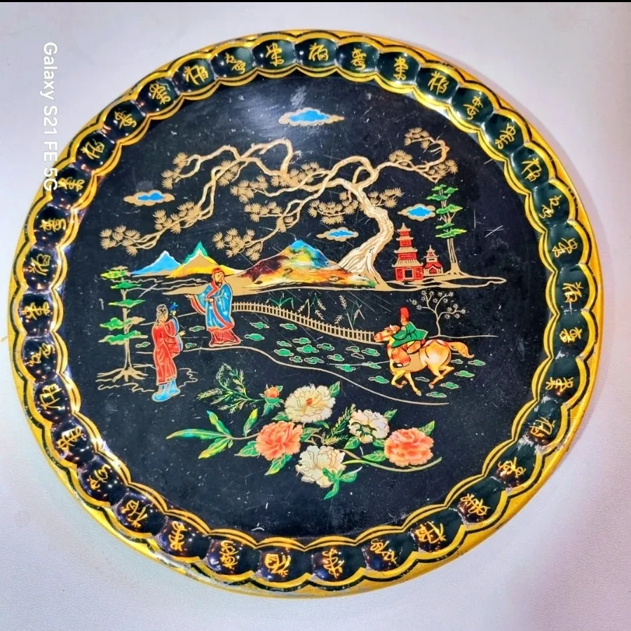 سینی فلزی قدیمی کلکسیونی