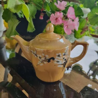قورز زعفرونی قدیمی