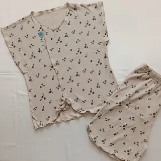 ست تیشرت و شورتک گل ریز