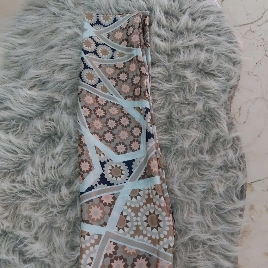 روسری ابریشمی