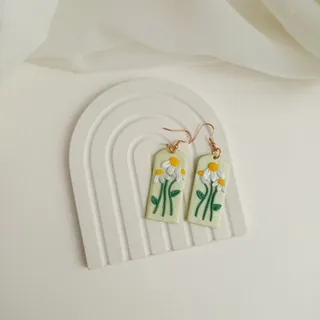 گوشواره بابونه