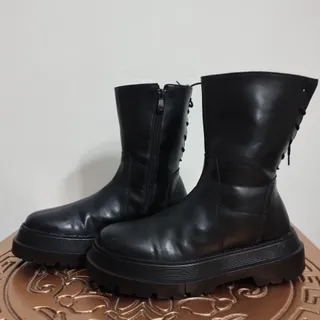 بوت  زنانه