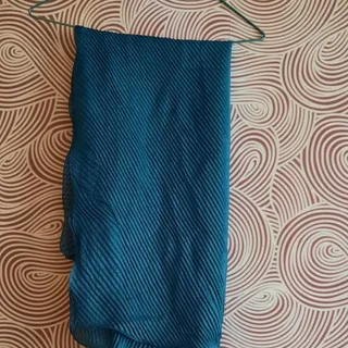 شال سبز حریر کریشه