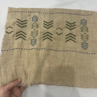 شال گلدوزیه نوولاشال