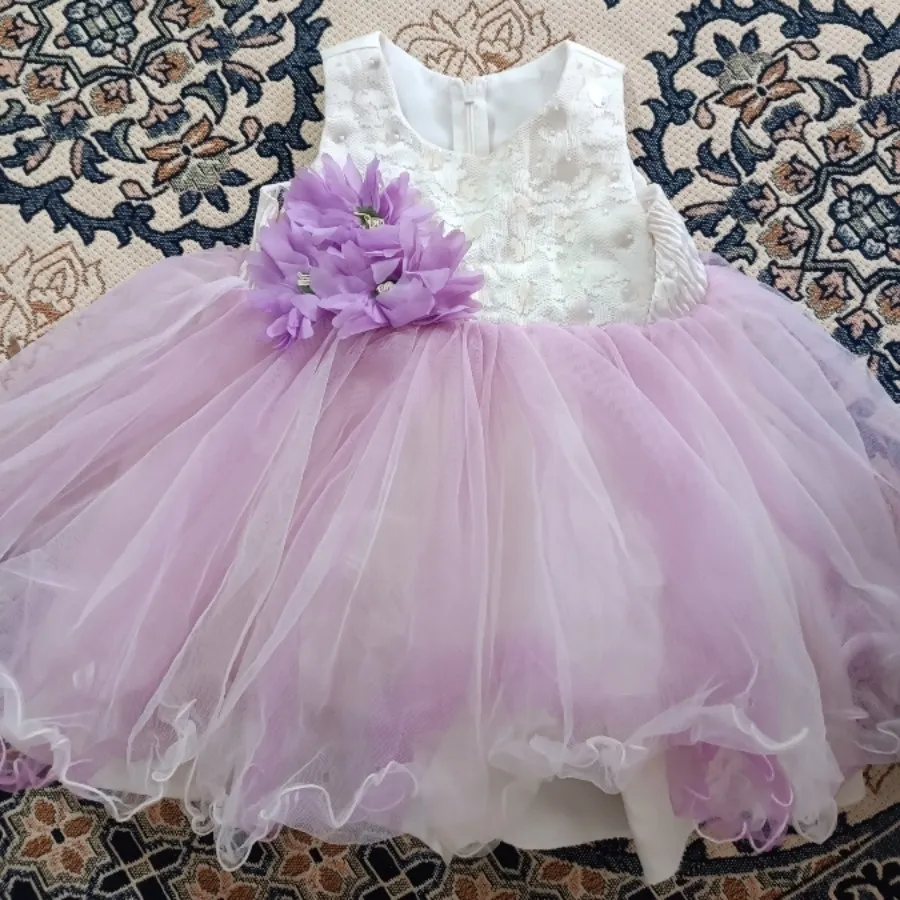 پیرهن بچگانه