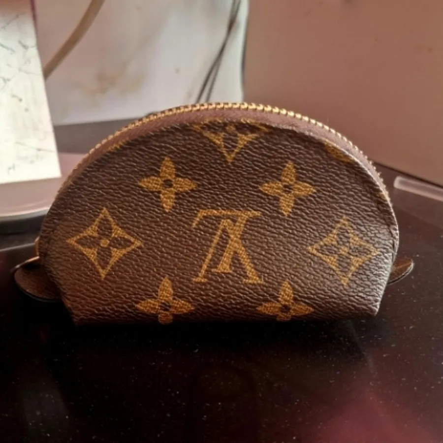 کیف پول زنانه