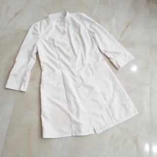 مانتو سفید پزشکی