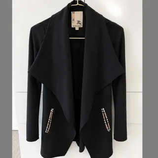 کت burberry