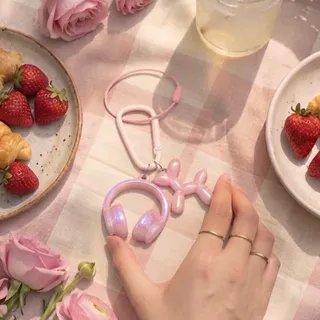 چارم هدفون و سگ بادکنکی