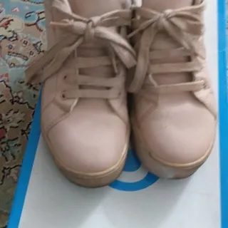 کفش کتونی