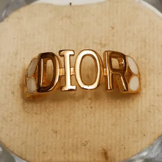 انگشتر زیبا وبا کیفیتDior