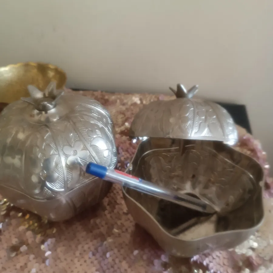 قندان  یا شکلات خوری