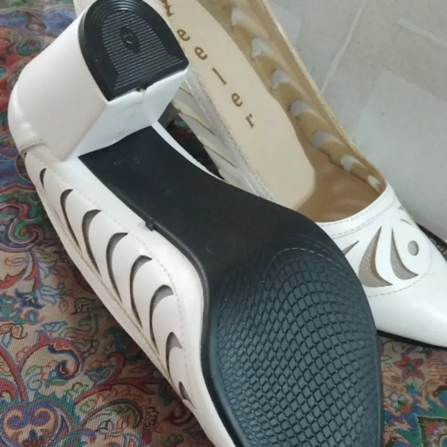 کفش مجلسی شیری رنگ 7 سانت