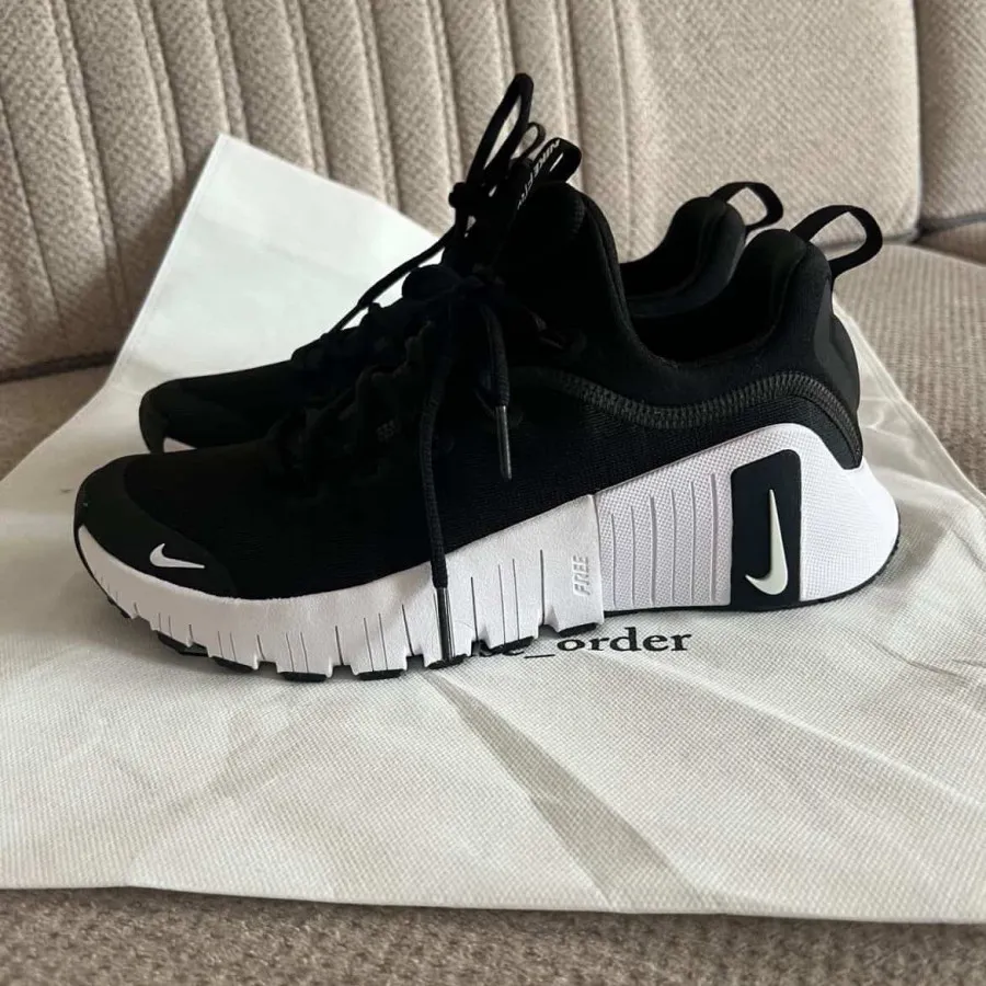 کتونی Nike free metcon