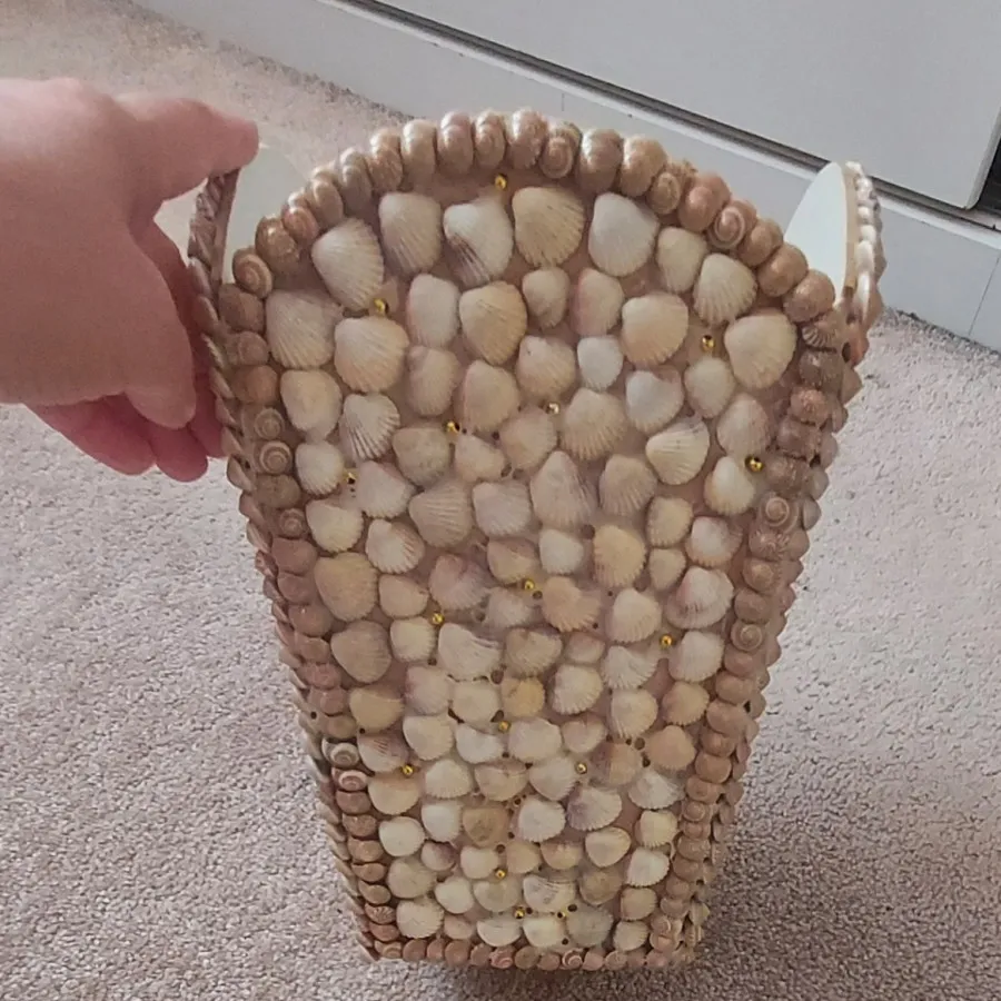 گلدان دکوری دست‌ساز صدفی
