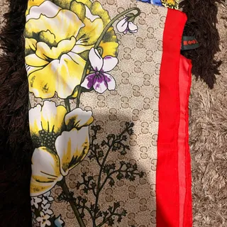 روسری سیلک گوچی