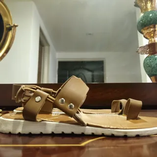 صندل خارجی چرم و میخ