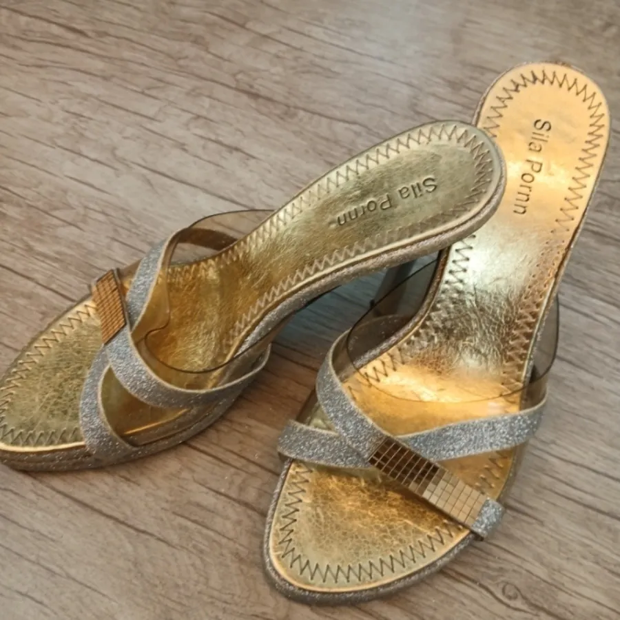 کفش زنانه صندل پاشنه دار