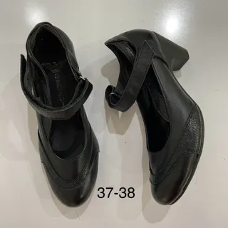کفش چرم 37
