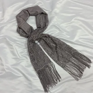 شال برند Nika